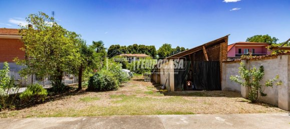 Casa de 5 divisões em Santena, Italy N.º 296384 4