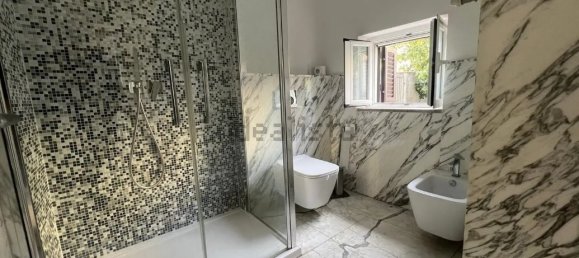 3 Schlafzimmer Haus in Carrara, Italy, Nr. 48101 12