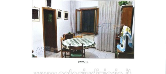 4 rooms Apartment in Prato, Italy No. 39776 14