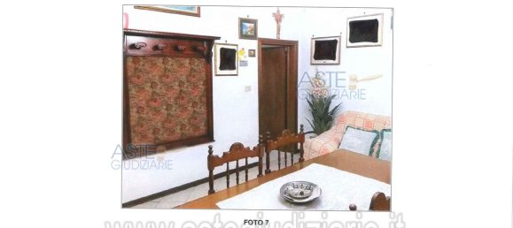 4 rooms Apartment in Prato, Italy No. 39776 9