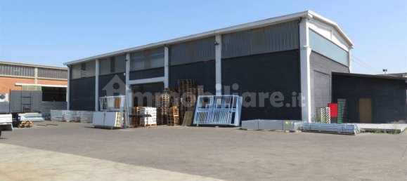 1 room Warehouse in Calendasco, Italy No. 17196 5