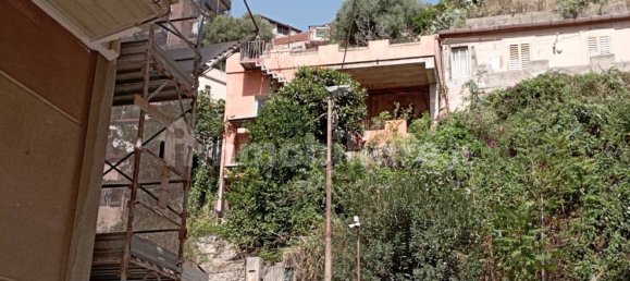 4 غرف نوم منزل في Messina, Italy رقم 150181 10