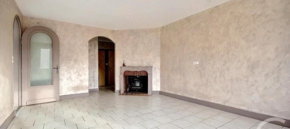 3 bedrooms House in Huisseau-sur-Cosson, France No. 83086 5