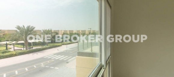 4 bedrooms Villa in Al Barsha, UAE No. 1560 5