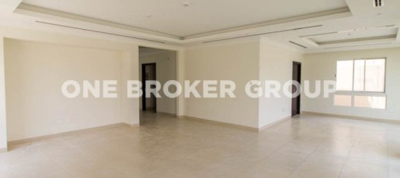 4 bedrooms Villa in Al Barsha, UAE No. 1560 6