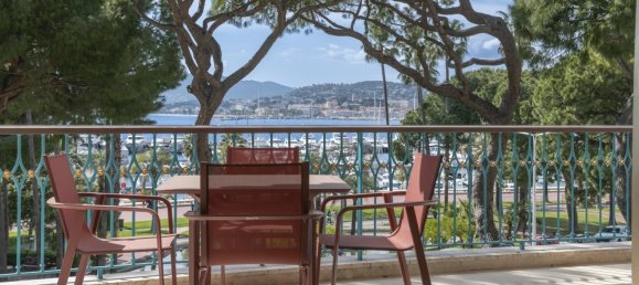 3 bedrooms Apartment in Cannes, France No. 103 2
