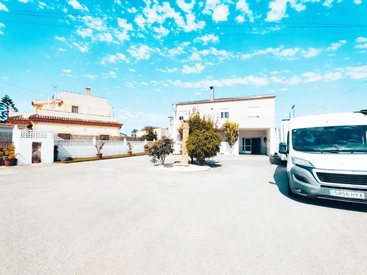 7 bedrooms Villa in San Fulgencio, Spain No. 13567