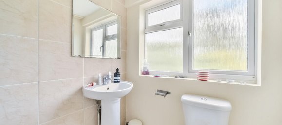 3 bedrooms Apartment in London, United Kingdom No. 7741 22