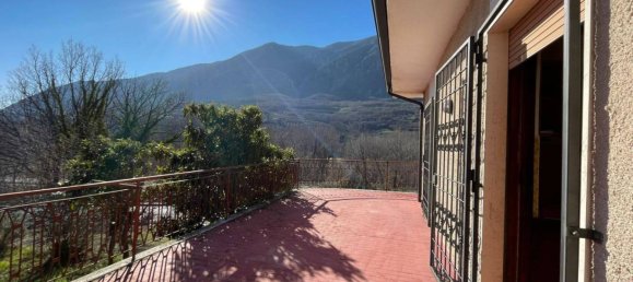 3 bedrooms House in Balsorano, Italy No. 55794 39