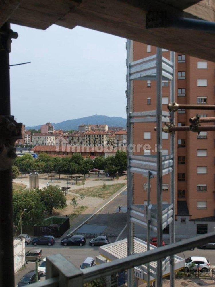 1 bedroom Apartment in Turin, Italy No. 305778