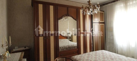 1 bedroom Apartment in Turin, Italy No. 305778 9