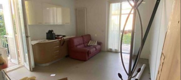 Apartamento de 3 dormitorios en Massa, Italy No. 49435 12