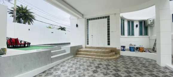 Дом с 4 спальнями в Паттайя, Таиланд № 71738 5