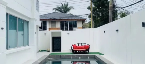 Дом с 4 спальнями в Паттайя, Таиланд № 71738 3