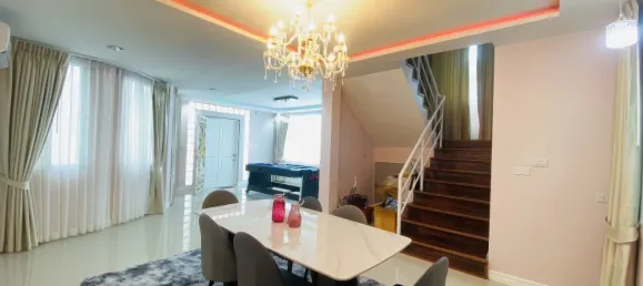 Дом с 4 спальнями в Паттайя, Таиланд № 71738 9