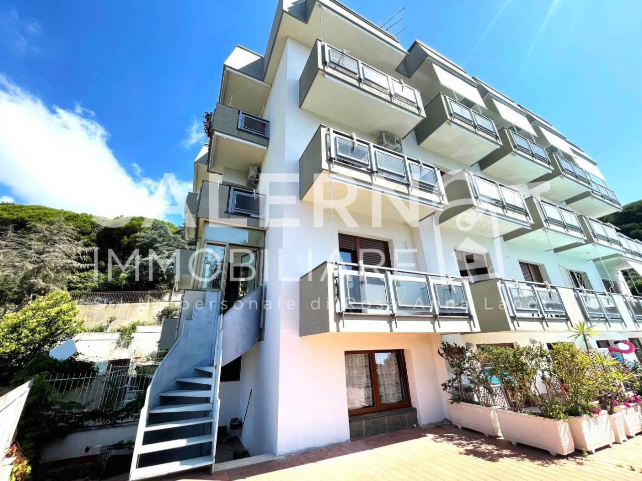 5غرفة شقة في Salerno, Italy رقم 36775