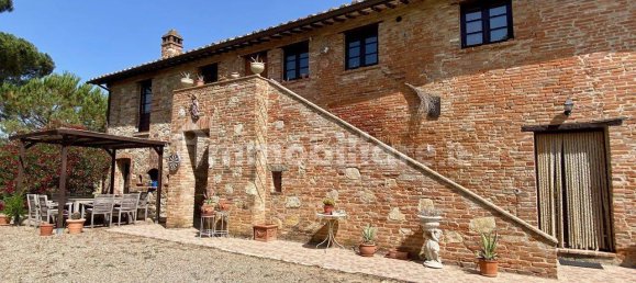 3 bedrooms House in Castiglione del Lago, Italy No. 168966 8