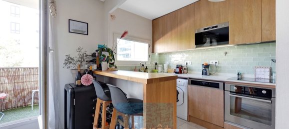 2 chambres Appartement à Clichy, France No. 170997 3