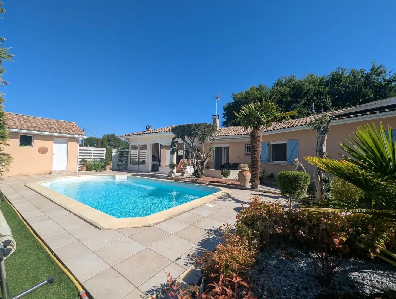 4 bedrooms House in Mont-de-Marsan, France No. 352776