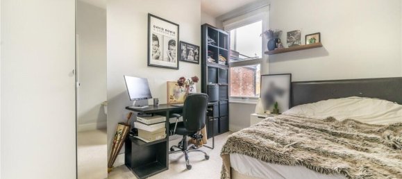 3 bedrooms House in London, United Kingdom No. 12693 8