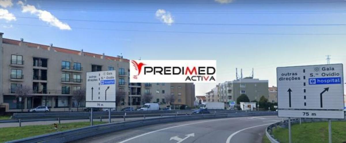 Магазин 117м² в Вила Нова ди Гая, Португалия № 8307