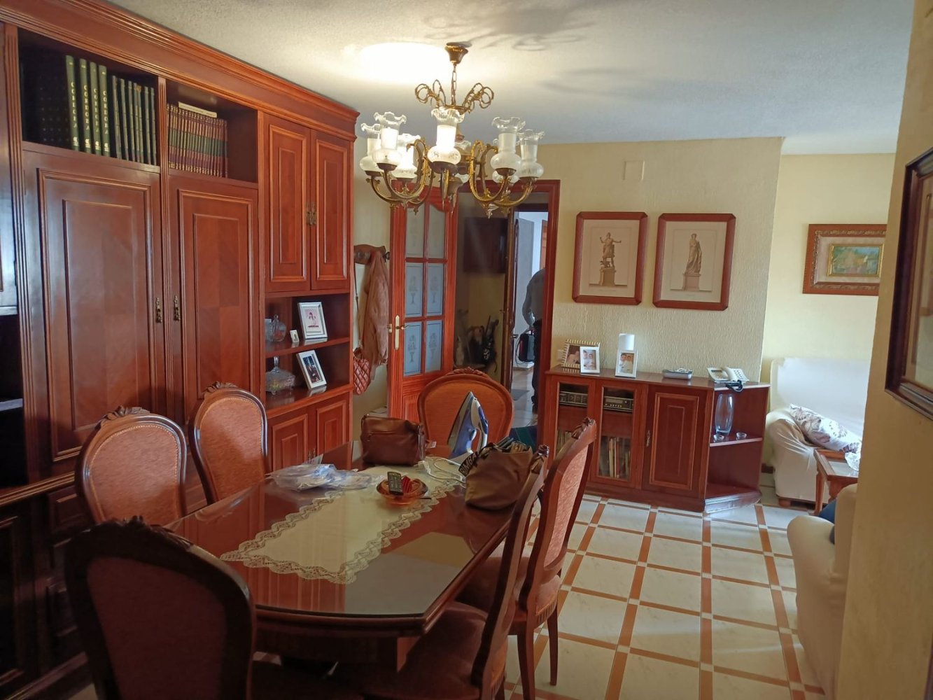 Apartamento de 3 dormitorios en Córdoba, Spain No. 140527