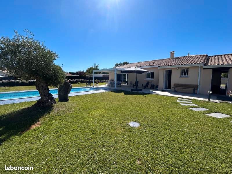 4 chambres Maison à Avensan, France No. 296966