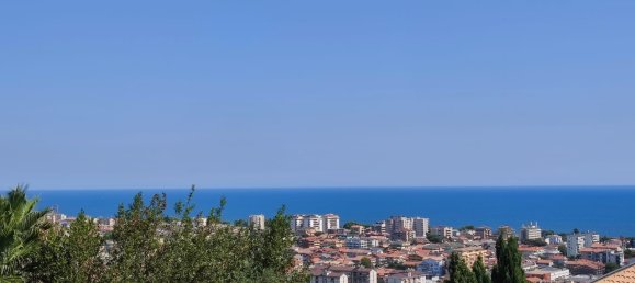 Apartamento de 3 divisões em Montesilvano, Italy N.º 1773 3