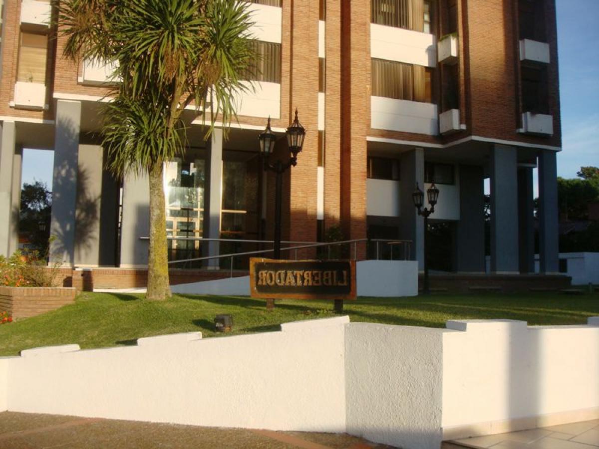 3 bedrooms Apartment in Mar del Plata, Argentina No. 92088