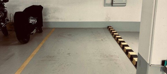  موقف سيارات في Munich, Germany رقم 269135 3