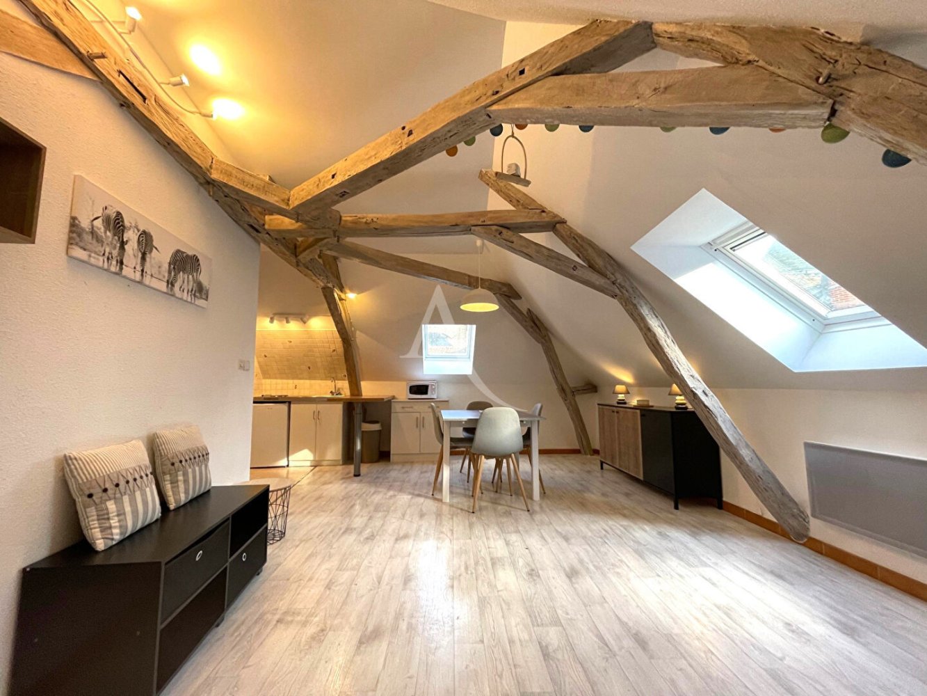 4 bedrooms Building in Saint-Aignan, France No. 239079