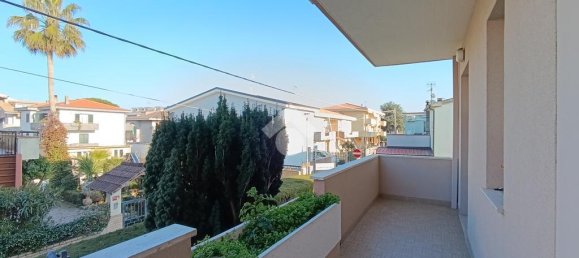 3 rooms Apartment in Pineto, Italy No. 129928 17