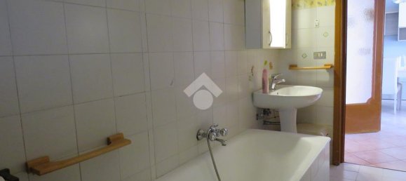 3 rooms Apartment in Pineto, Italy No. 129928 16