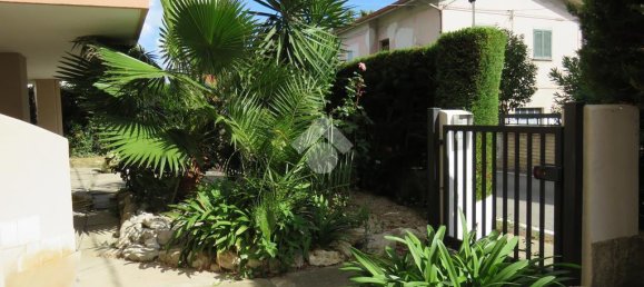 3 rooms Apartment in Pineto, Italy No. 129928 4