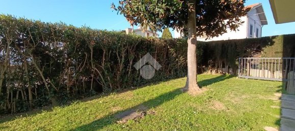 3 rooms Apartment in Pineto, Italy No. 129928 3