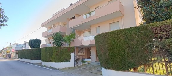 3 rooms Apartment in Pineto, Italy No. 129928 25