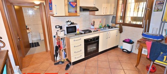 3 bedrooms Apartment in Modena, Italy No. 331406 12