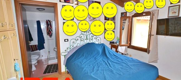 3 bedrooms Apartment in Modena, Italy No. 331406 2