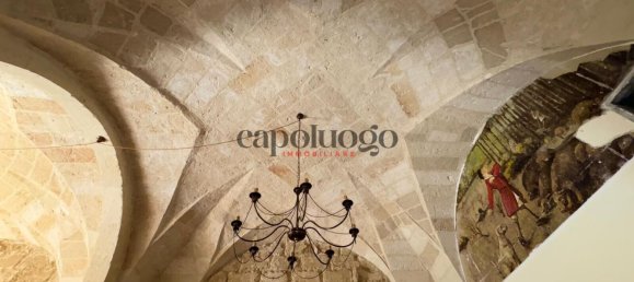 145m² Commercial property in Lecce, Italy No. 348218 7