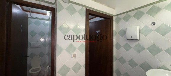 145m² Commercial property in Lecce, Italy No. 348218 2