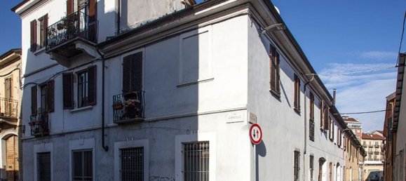 3 Schlafzimmer Wohnung in Turin, Italy, Nr. 380792 2