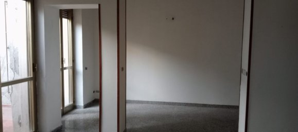 8 rooms House in Siderno, Italy No. 252149 5