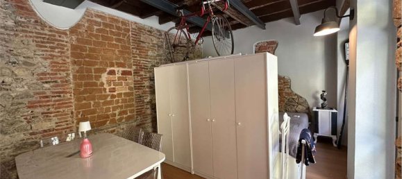 Estudio en Angera, Italy No. 315059 14