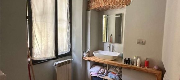 Estudio en Angera, Italy No. 315059 15