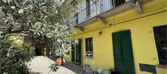 Estudio en Angera, Italy No. 315059 16