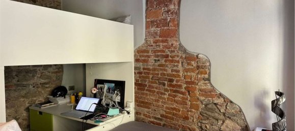 Estudio en Angera, Italy No. 315059 13