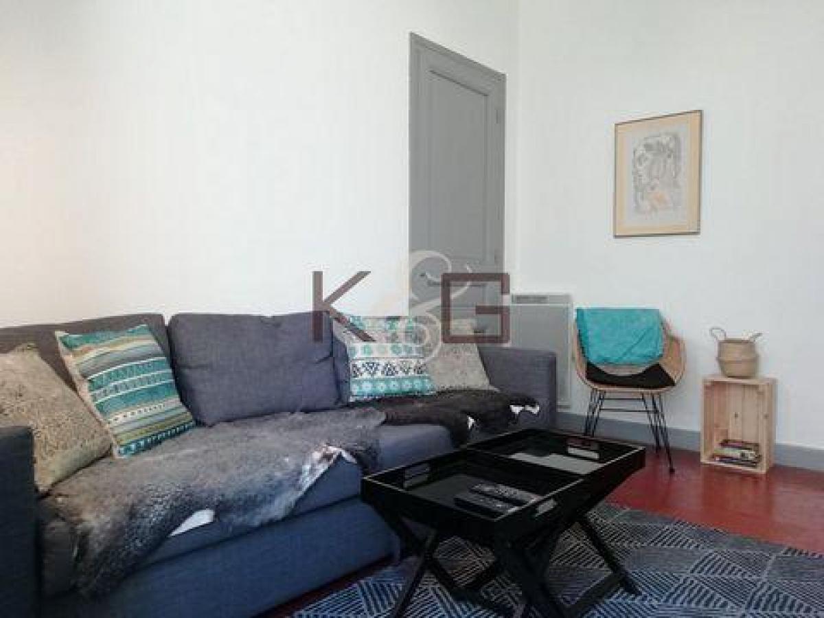 Studio in the Condo in Menton, France No. 6677