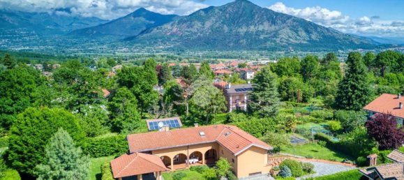 Villa de 15 habitaciónes en Rosta, Italy No. 269436 2