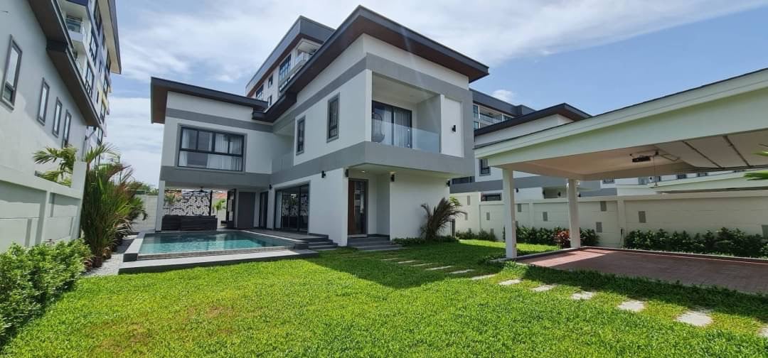 4 chambres house à louer à Pattaya, Chonburi, Eastern Thailand, Thailand № 11791