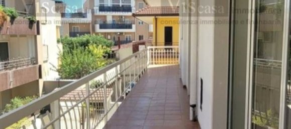 Дом с 5 спальнями в Битритто, Италия № 377958 31